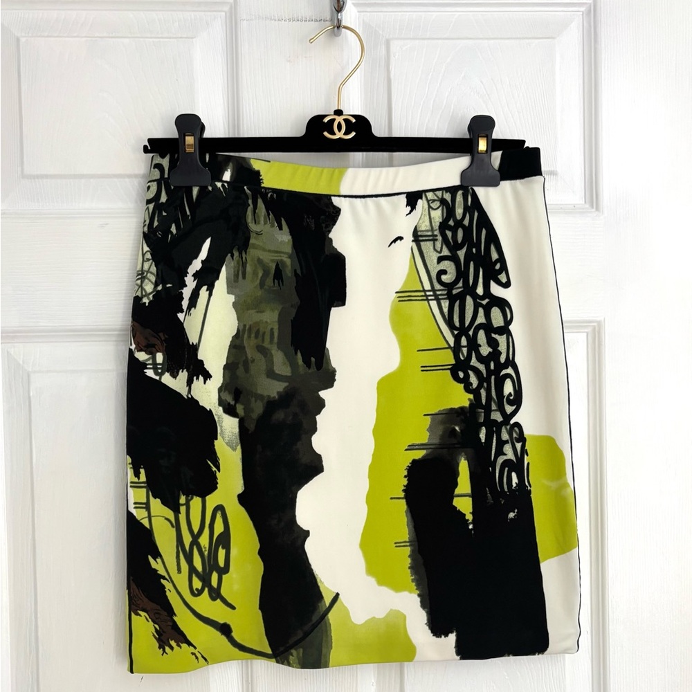 Eva Verro skirt